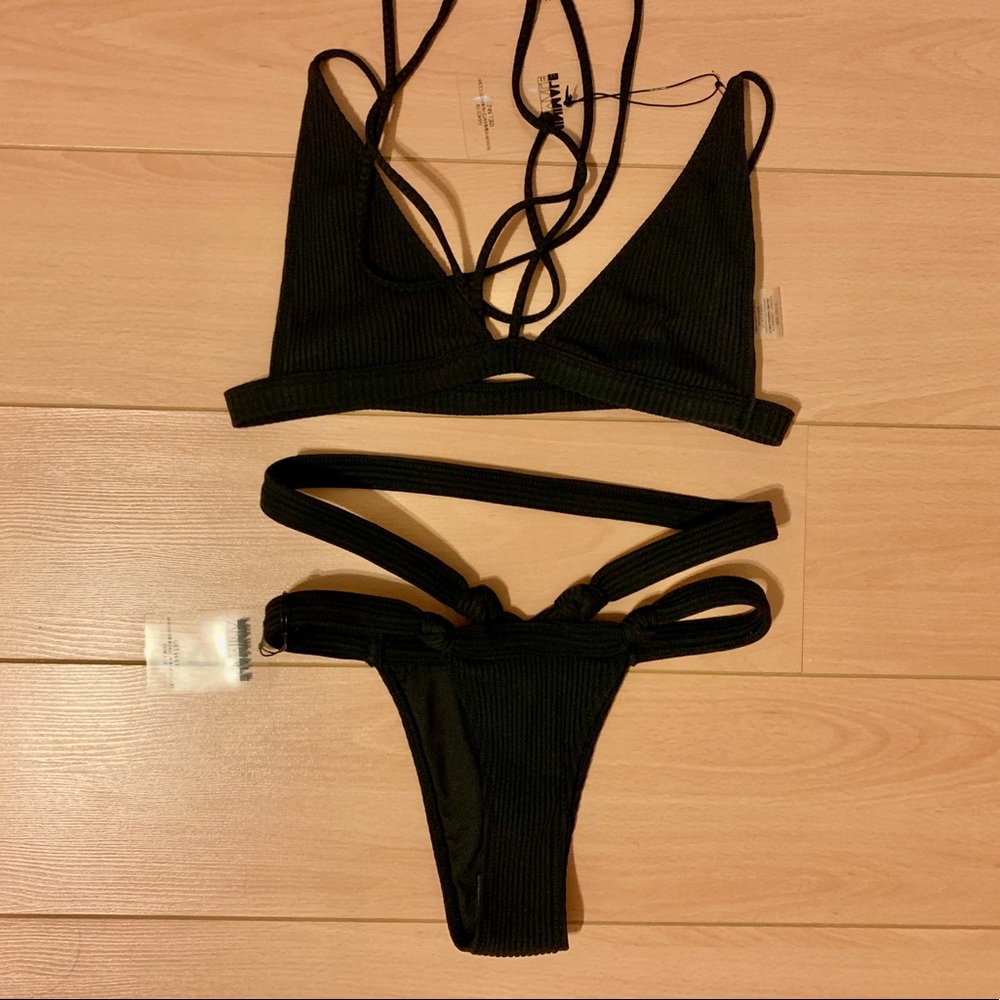 Minimale Animale Black Bikini Swimsuit Set